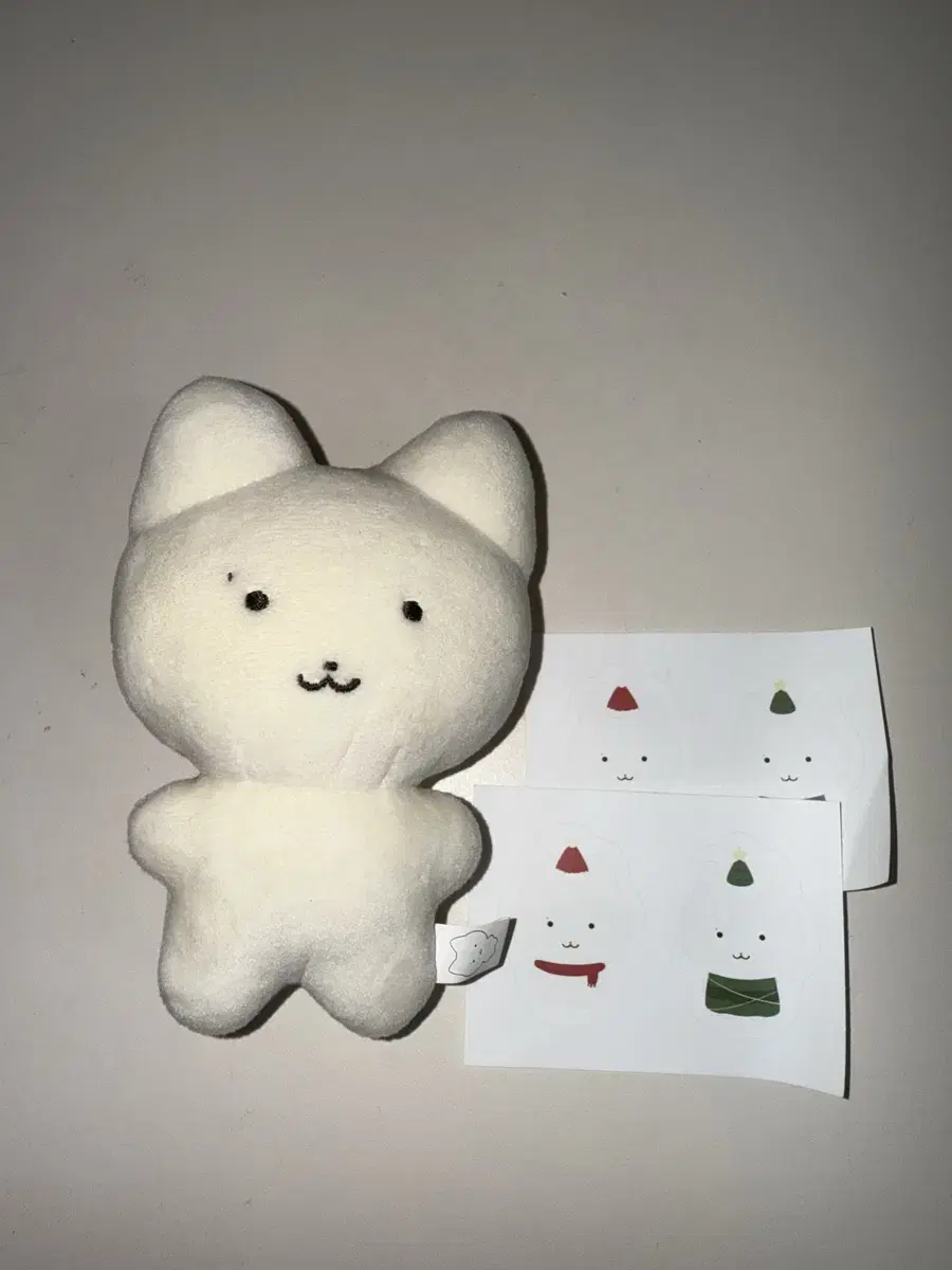 더보이즈 주연 10cm 인형 쮸부냥